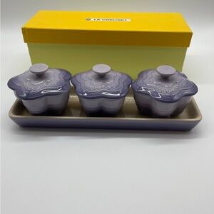 Le Creuset Flower Ramekin With Lid & Tray